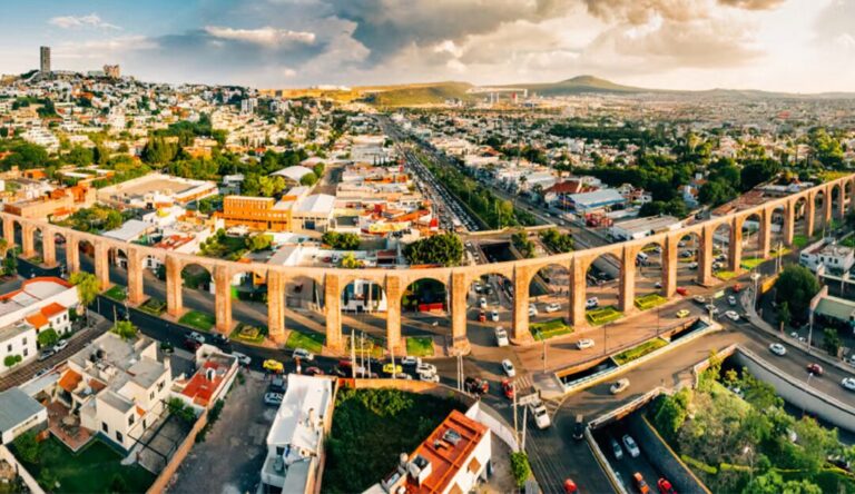 santiago-de-queretaro.png